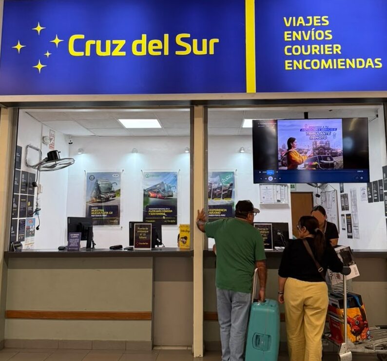 Cruz del Sur - Terminal Plaza Norte